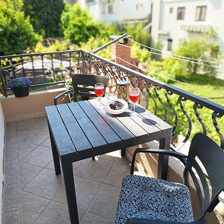 Apartman Komadina Hotell Makarska Exteriör bild