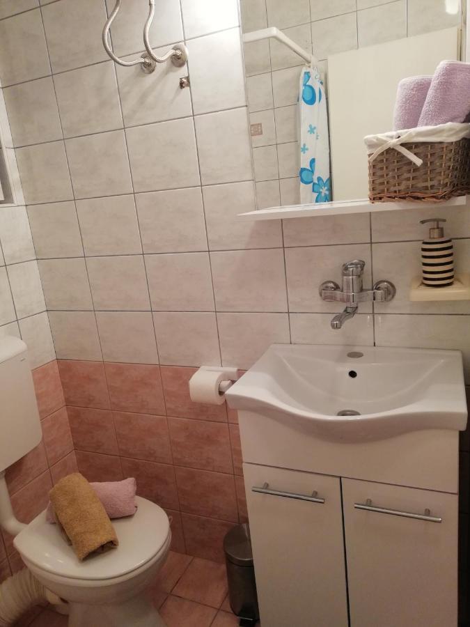 Apartman Komadina Hotell Makarska Exteriör bild