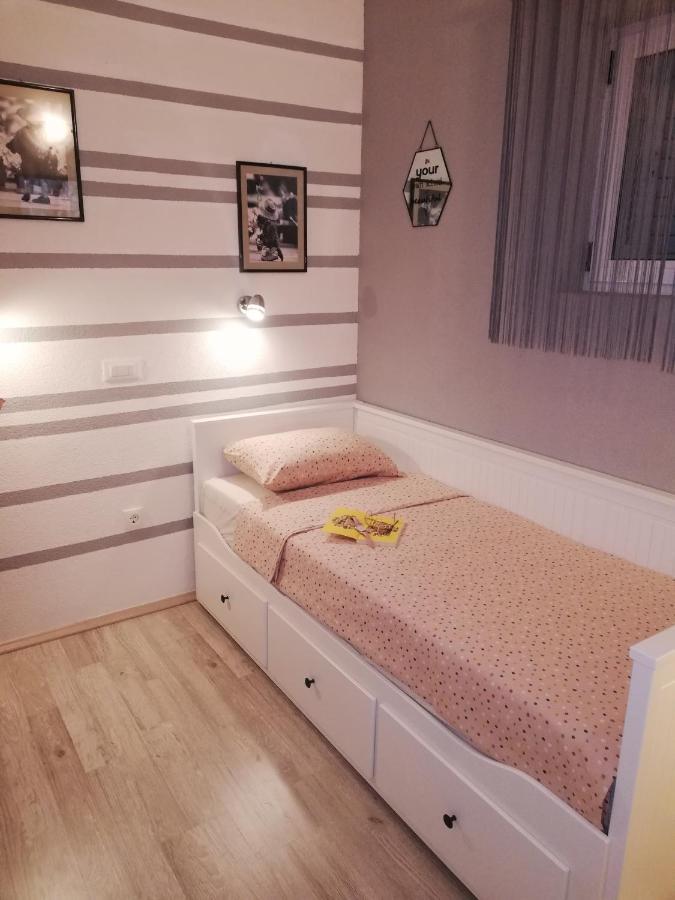 Apartman Komadina Hotell Makarska Exteriör bild