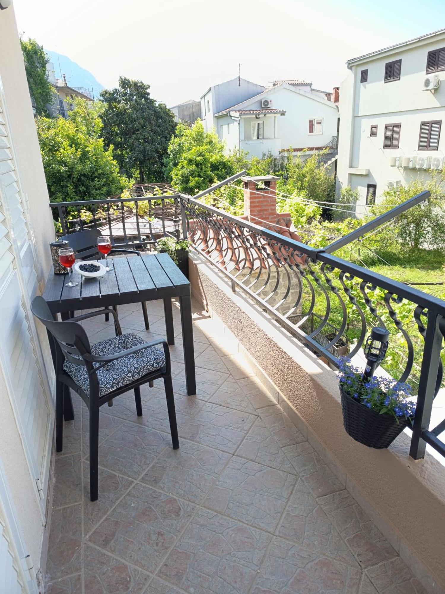 Apartman Komadina Hotell Makarska Exteriör bild